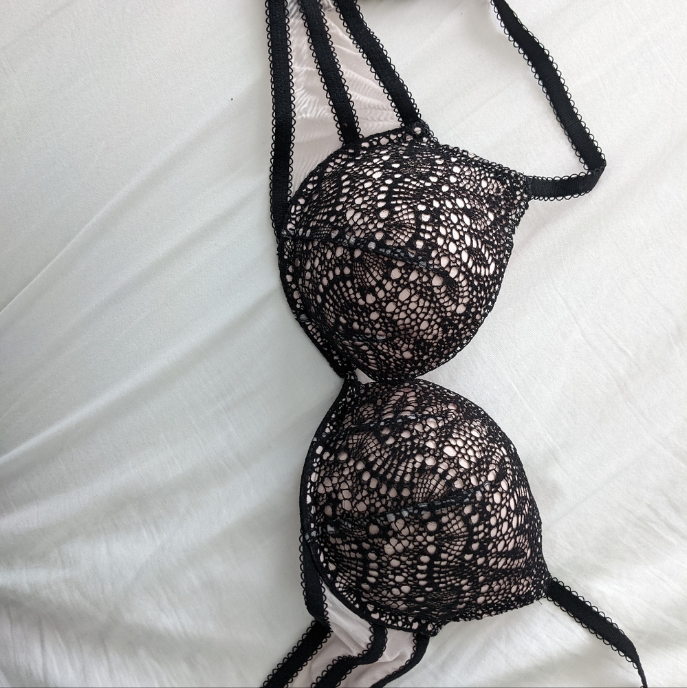 NWT Victoria's Secret Padded Demi Bra 34D